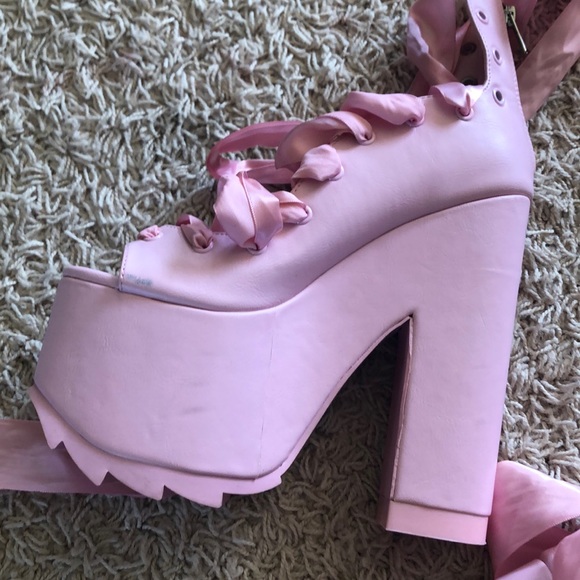 YRU Ballerina Platform Heels - Picture 4 of 5